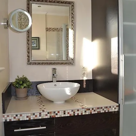 Bines Hues Apartment List Room photo